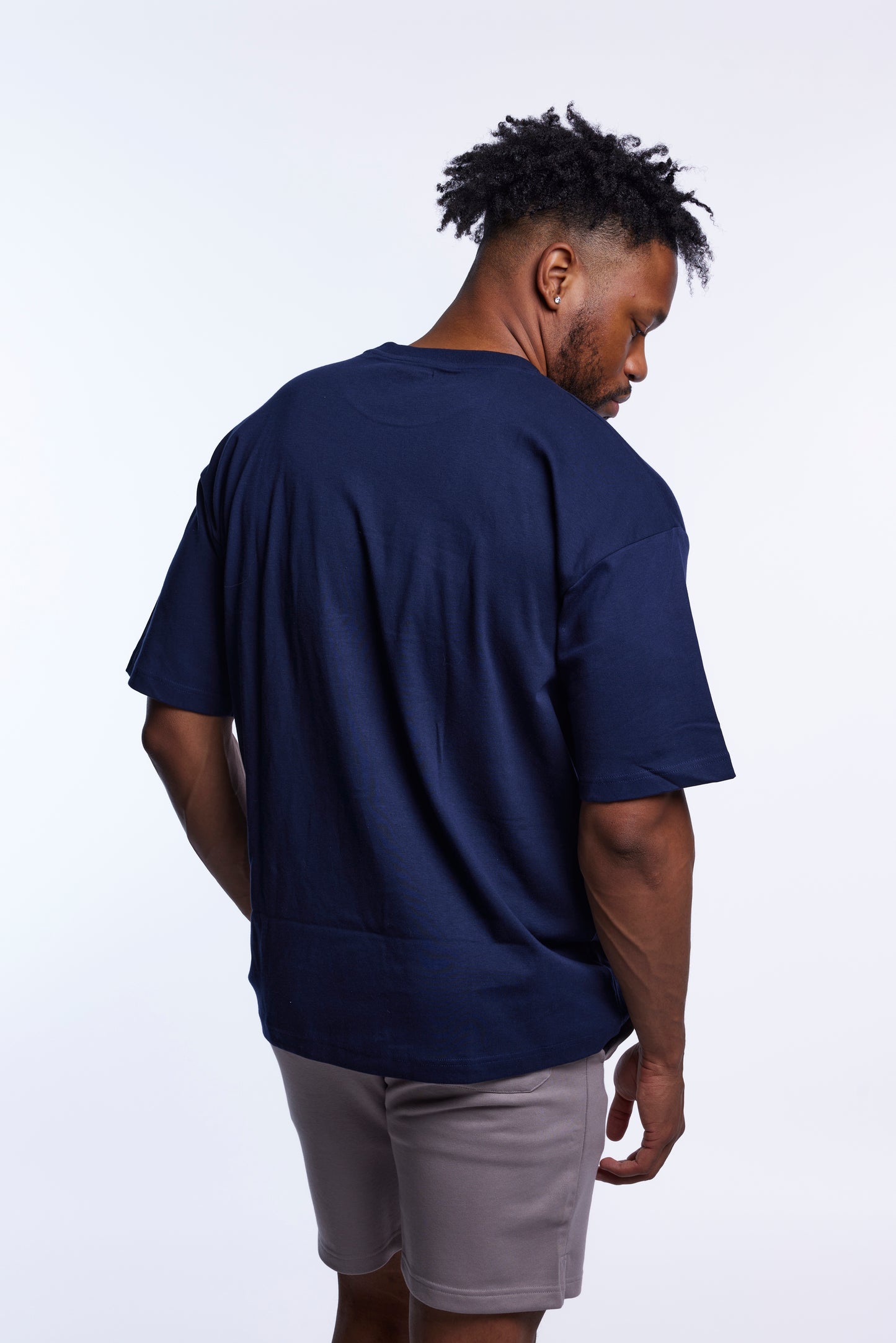 Urban Comfort - Oversized Tee